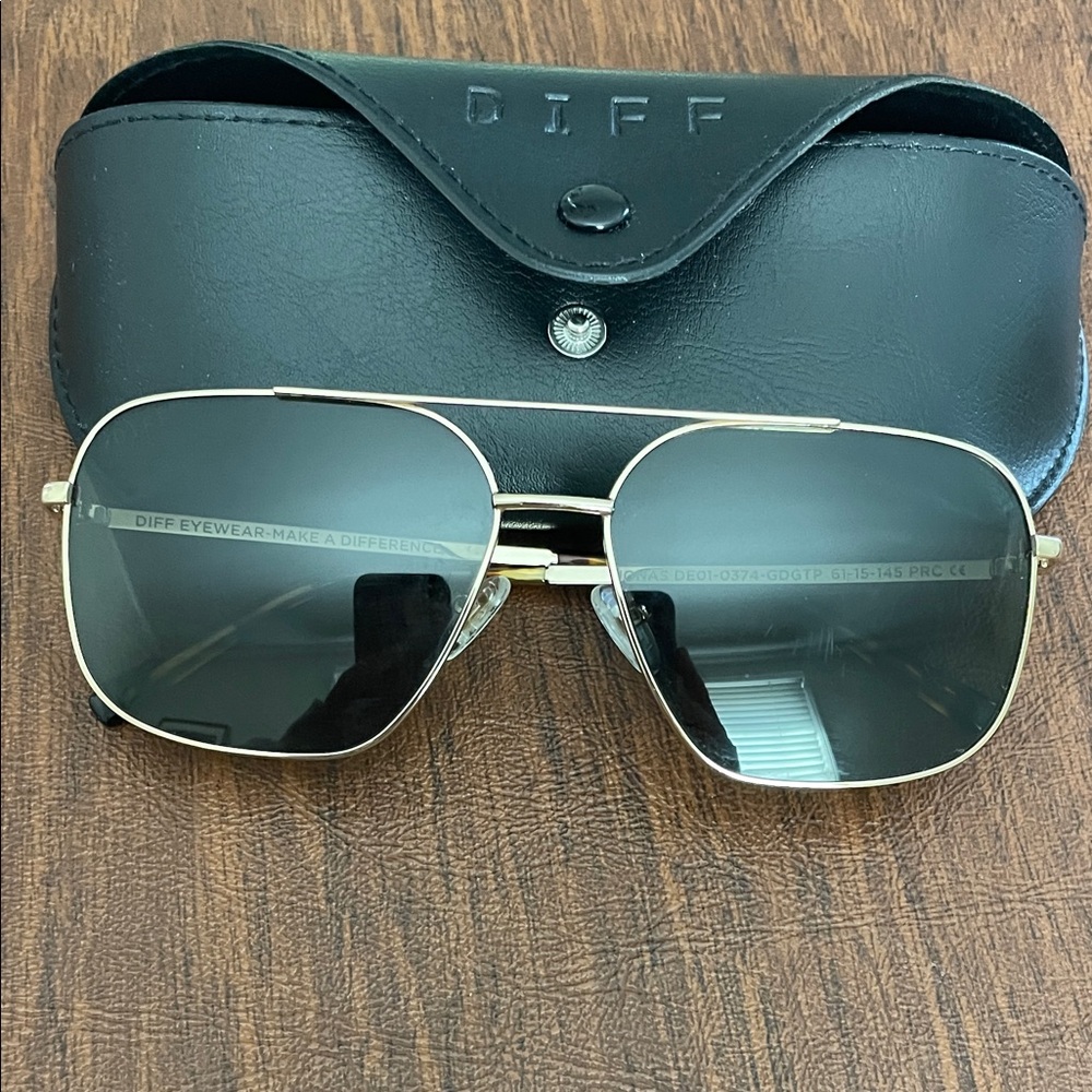 DIFF Gold Frame Aviator Sunglasses with Black Lenses